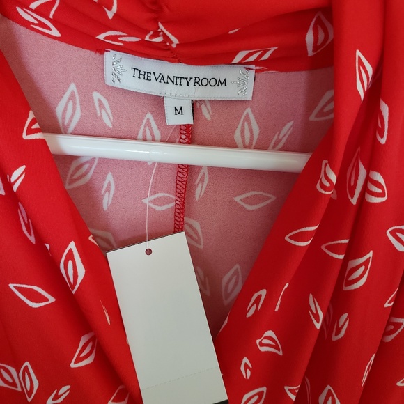 NEW Vanity Room - Printed Dress SIZE M. - Picture 5 of 5